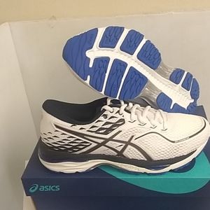 Asics woman's gel cumulus 19 white black size 8.5 us